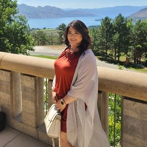 Meet your Posher, Sandy